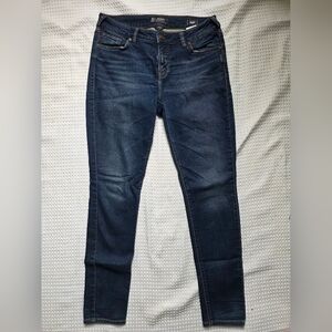 5/25$ - Silver Jeans Blue Skinny Jeans with Distressed Look